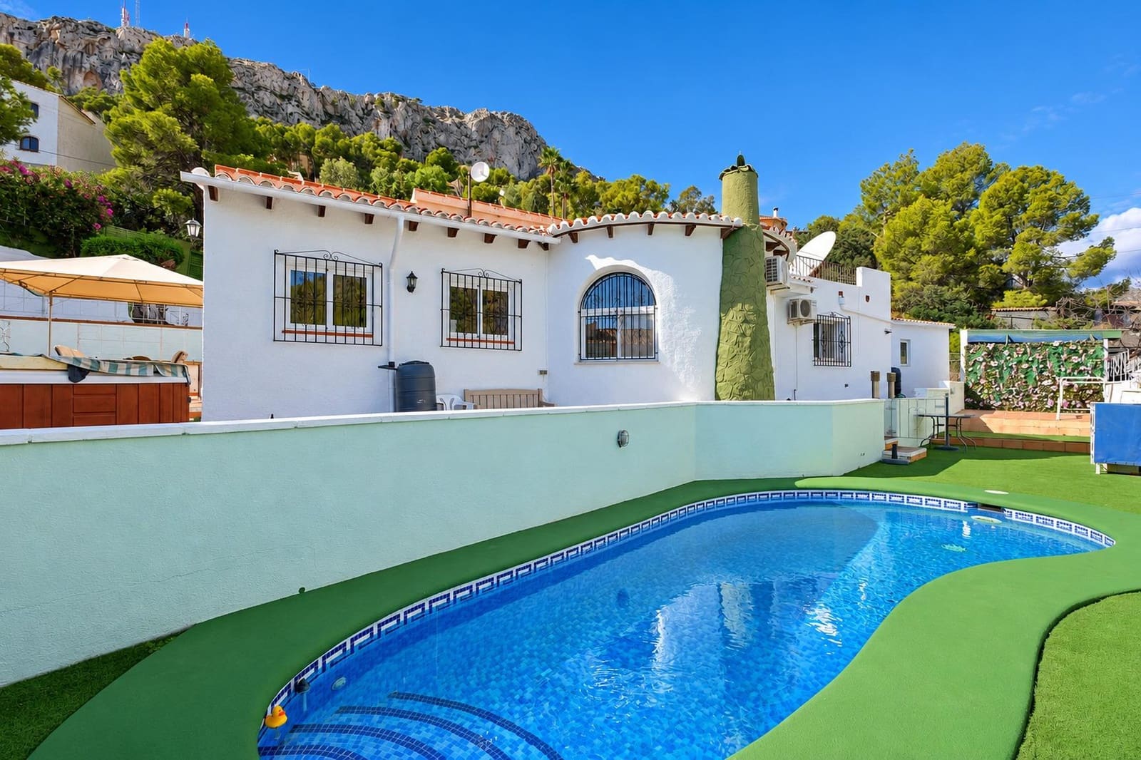 4 chambre Villa/Maison à vendre à Calpe / Calp avec piscine garage - 479 000 € (Ref: 10159780)