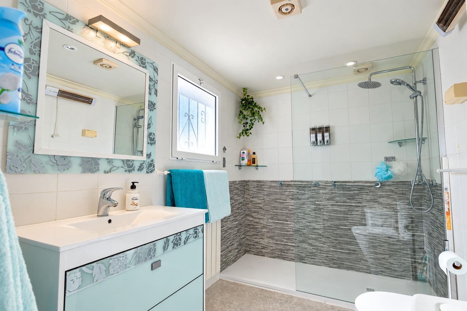 4 chambre Villa/Maison à vendre à Calpe / Calp avec piscine garage - 479 000 € (Ref: 10159780)