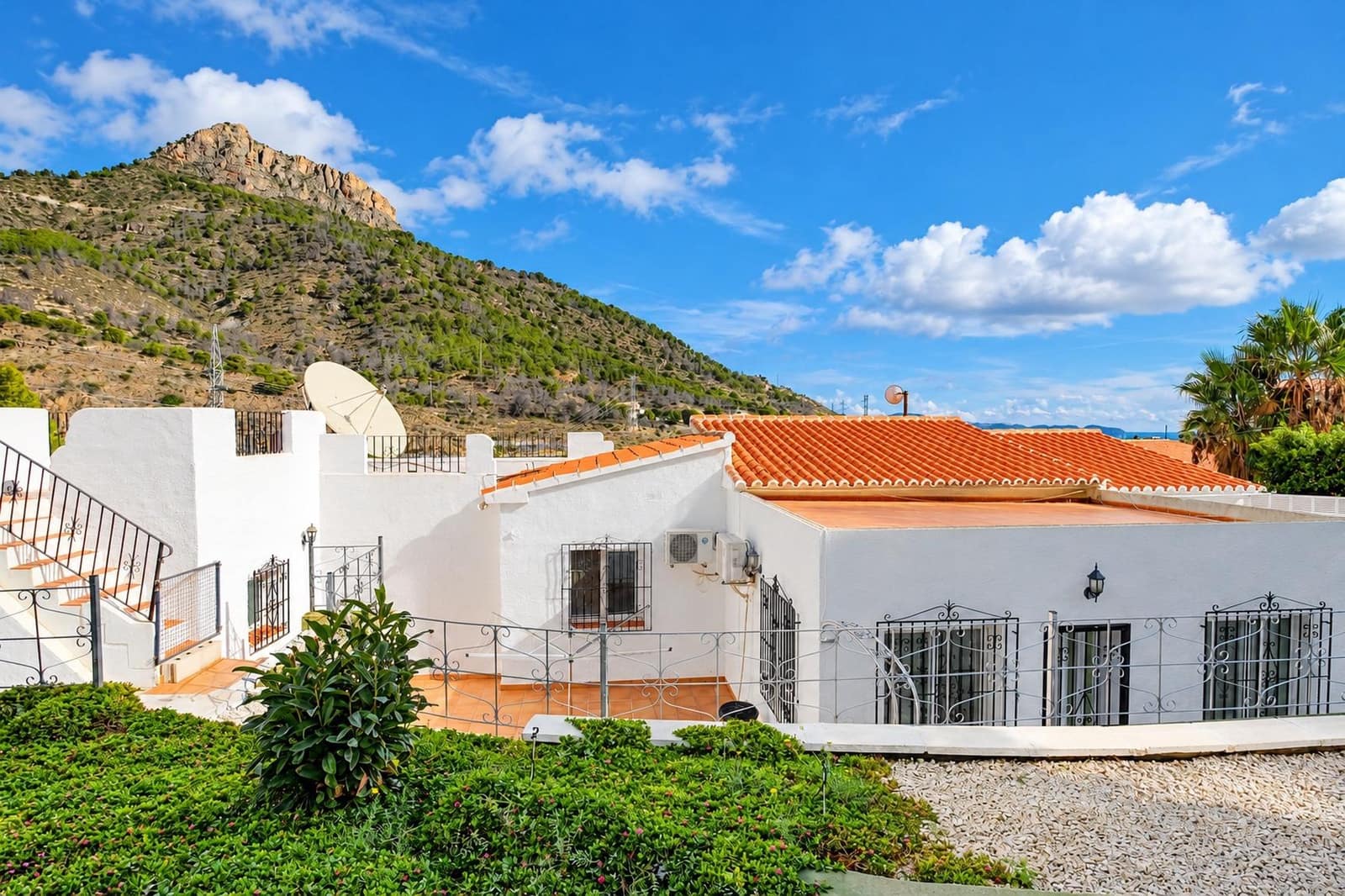 4 chambre Villa/Maison à vendre à Calpe / Calp avec piscine garage - 479 000 € (Ref: 10159780)
