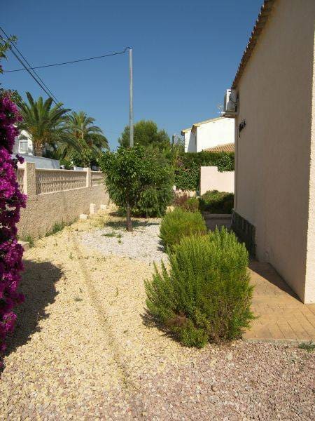 3 soveværelse Villa til salg i Calpe / Calp med swimmingpool garage - € 475.000 (Ref: 2071386)