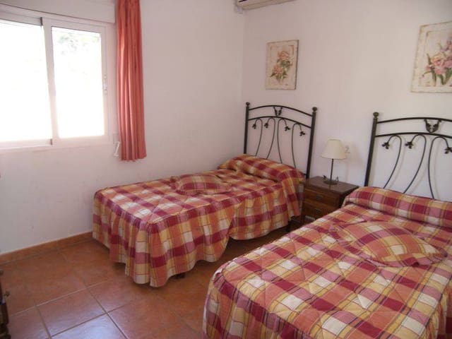 3 bedroom Villa for sale in Cometa - Carrió, Calpe / Calp with pool garage - € 475,000 (Ref: 2071386)