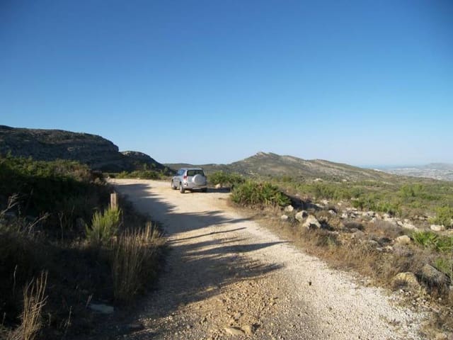 Grunde uden byggetilladelser til salg i Jalón / Xaló - € 200.000 (Ref: 2921714)