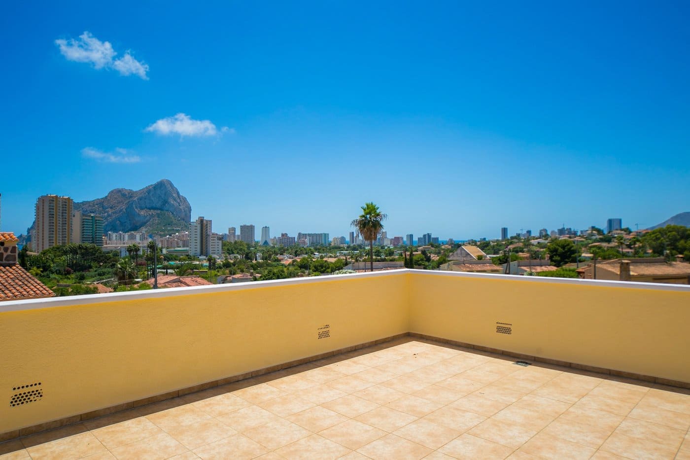 3 quarto Moradia para venda em Calpe / Calp com piscina garagem - 725 000 € (Ref: 7099432)