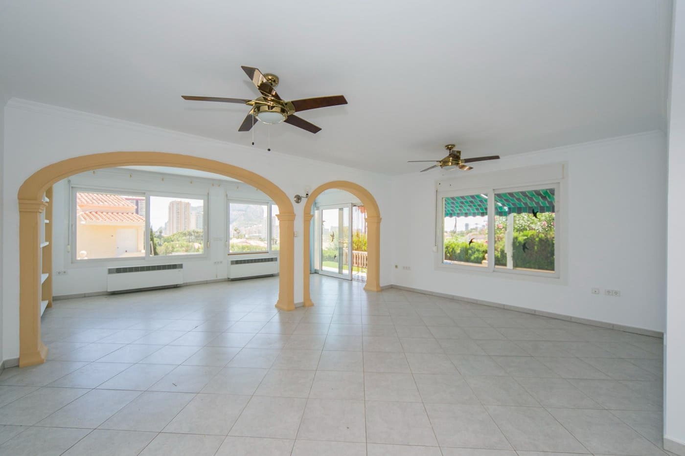 3 quarto Moradia para venda em Calpe / Calp com piscina garagem - 725 000 € (Ref: 7099432)