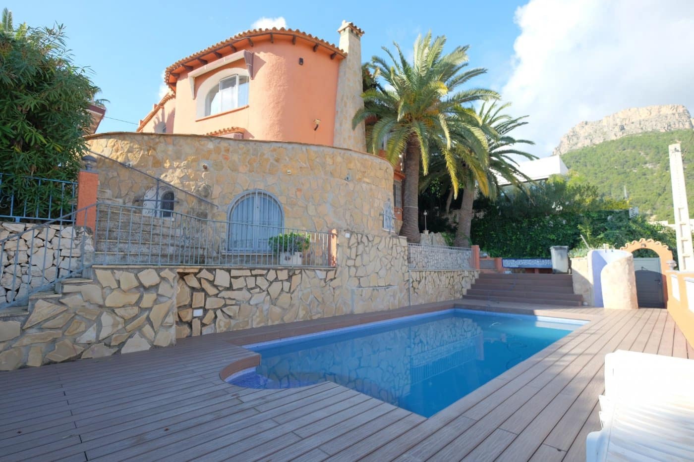 6 sypialnia Willa na sprzedaż w Calpe / Calp z basenem garażem - 845 000 € (Ref: 7099439)