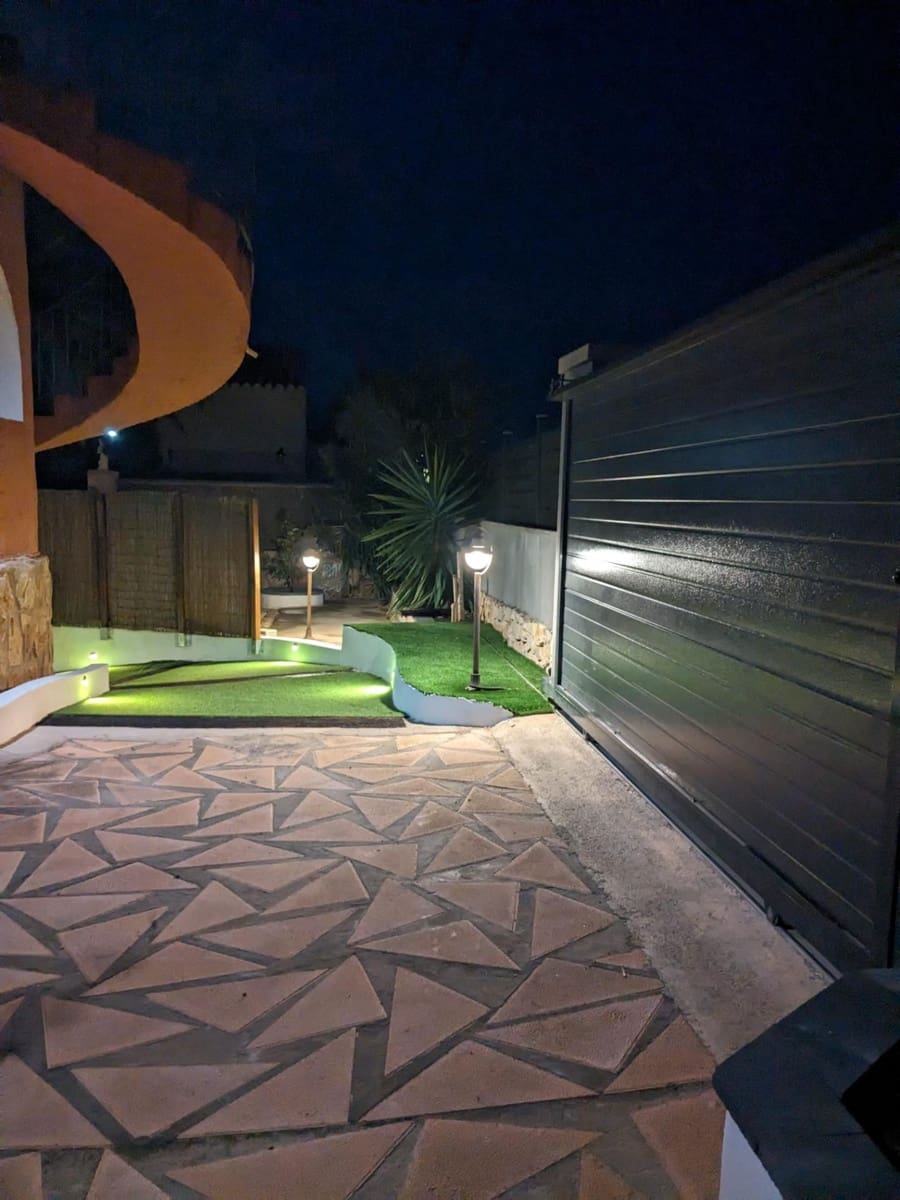 6 sypialnia Willa na sprzedaż w Calpe / Calp z basenem garażem - 845 000 € (Ref: 7099439)