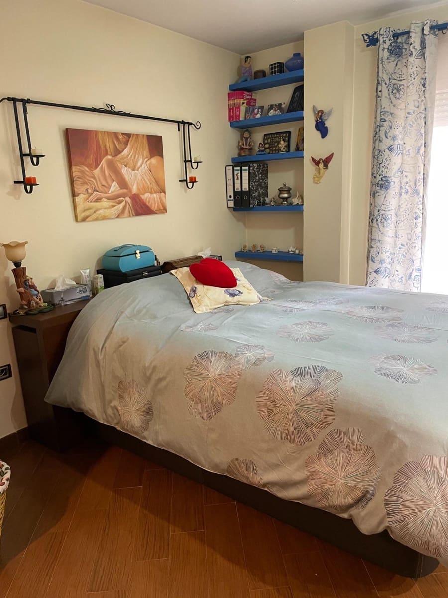 4 bedroom Flat for sale in Calpe / Calp - € 325,000 (Ref: 7617069)