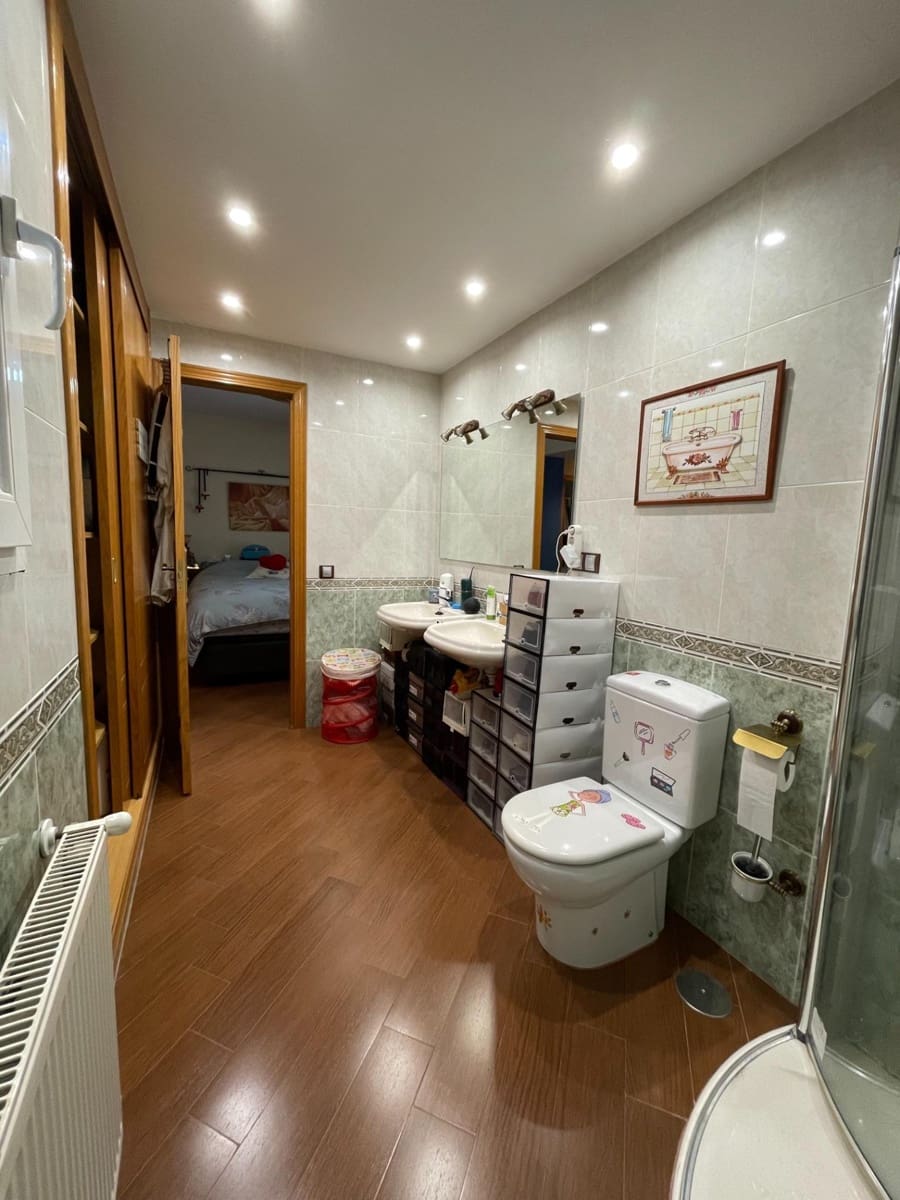 4 bedroom Flat for sale in Calpe / Calp - € 325,000 (Ref: 7617069)