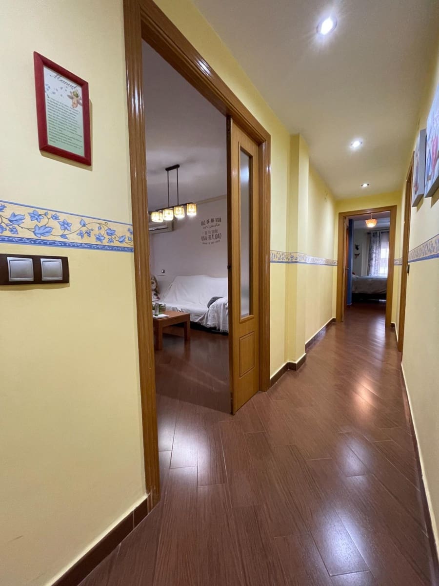 4 bedroom Flat for sale in Calpe / Calp - € 325,000 (Ref: 7617069)