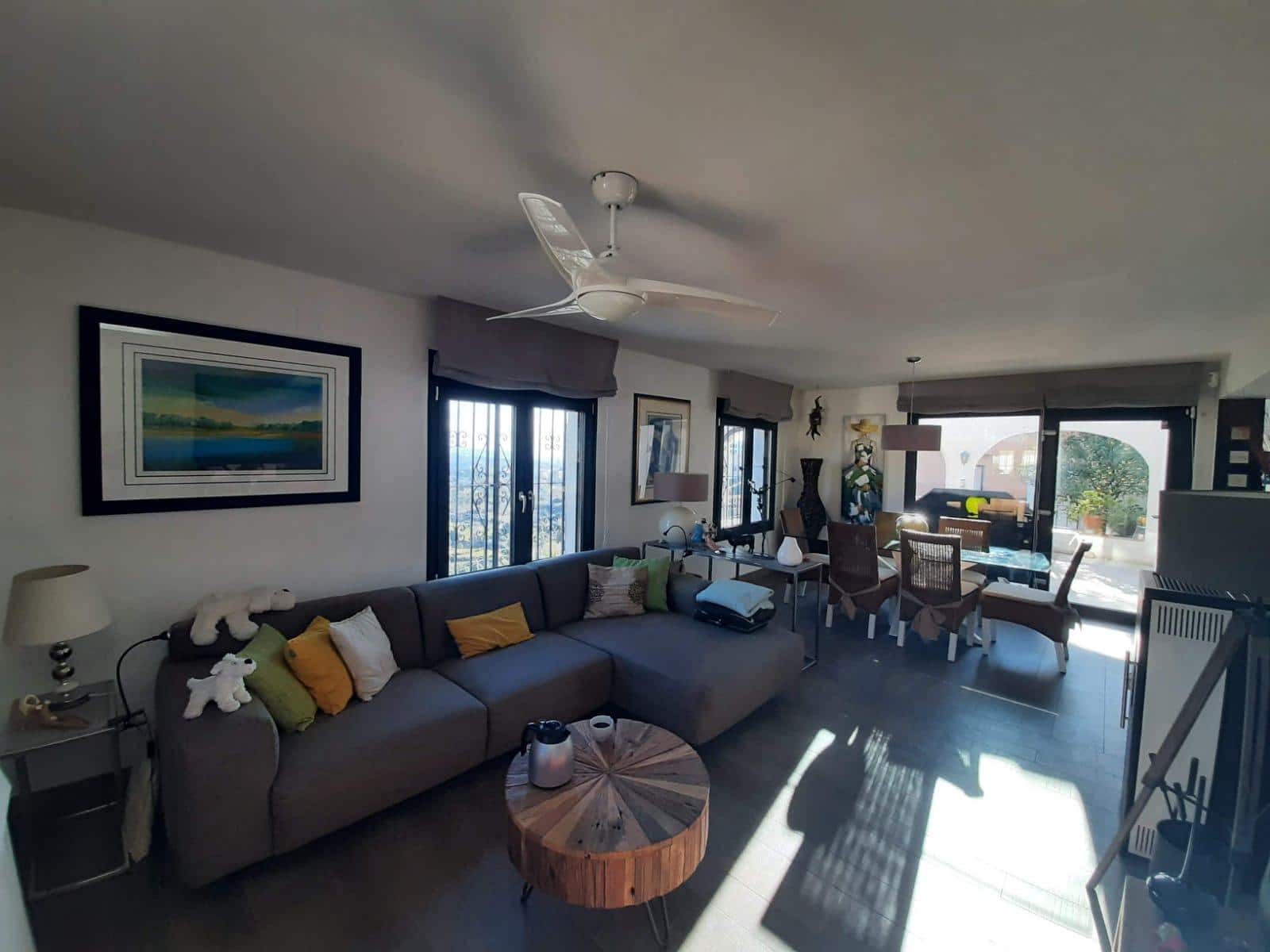 4 makuuhuone Huvila myytävänä paikassa Calpe / Calp mukana uima-altaan - 580 000 € (Ref: 8090851)