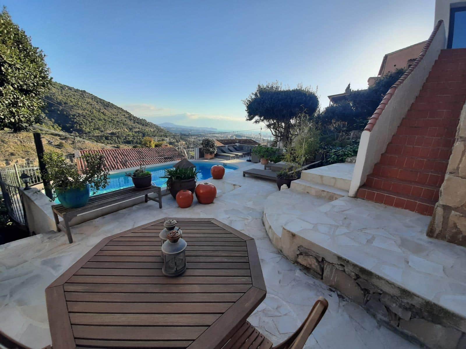 4 makuuhuone Huvila myytävänä paikassa Calpe / Calp mukana uima-altaan - 580 000 € (Ref: 8090851)