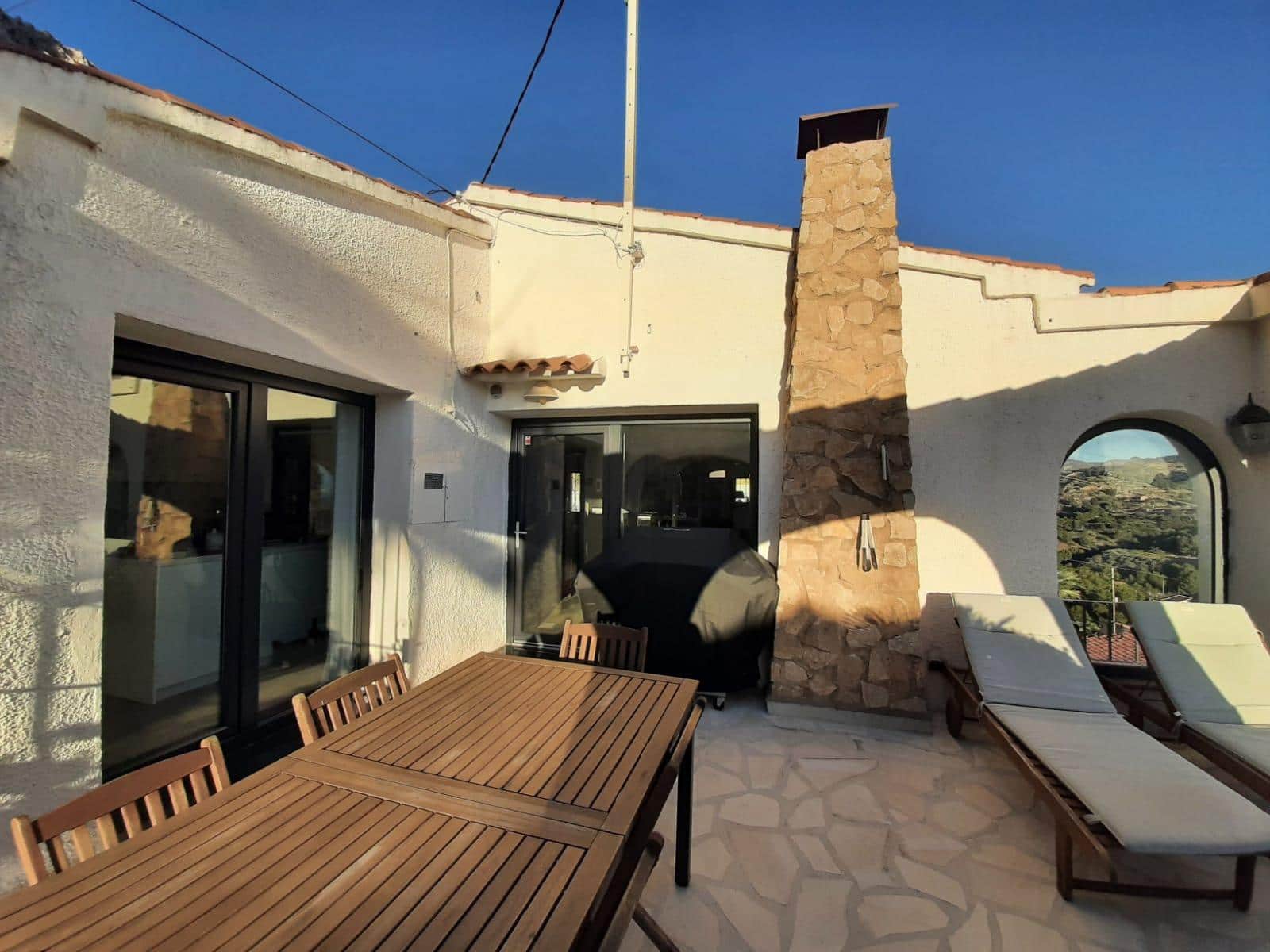 4 makuuhuone Huvila myytävänä paikassa Calpe / Calp mukana uima-altaan - 580 000 € (Ref: 8090851)