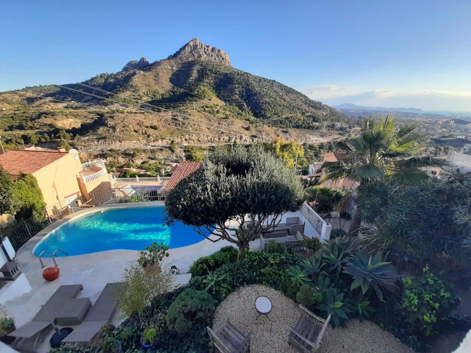 4 makuuhuone Huvila myytävänä paikassa Calpe / Calp mukana uima-altaan - 580 000 € (Ref: 8090851)