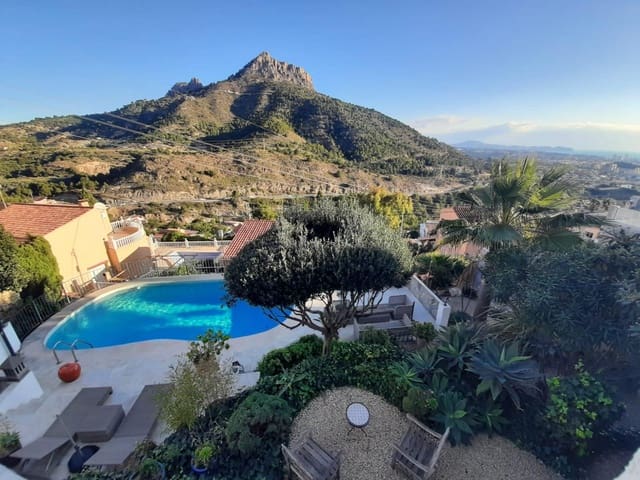 4 makuuhuone Huvila myytävänä paikassa Maryvilla, Calpe / Calp mukana uima-altaan - 580 000 € (Ref: 8090851)