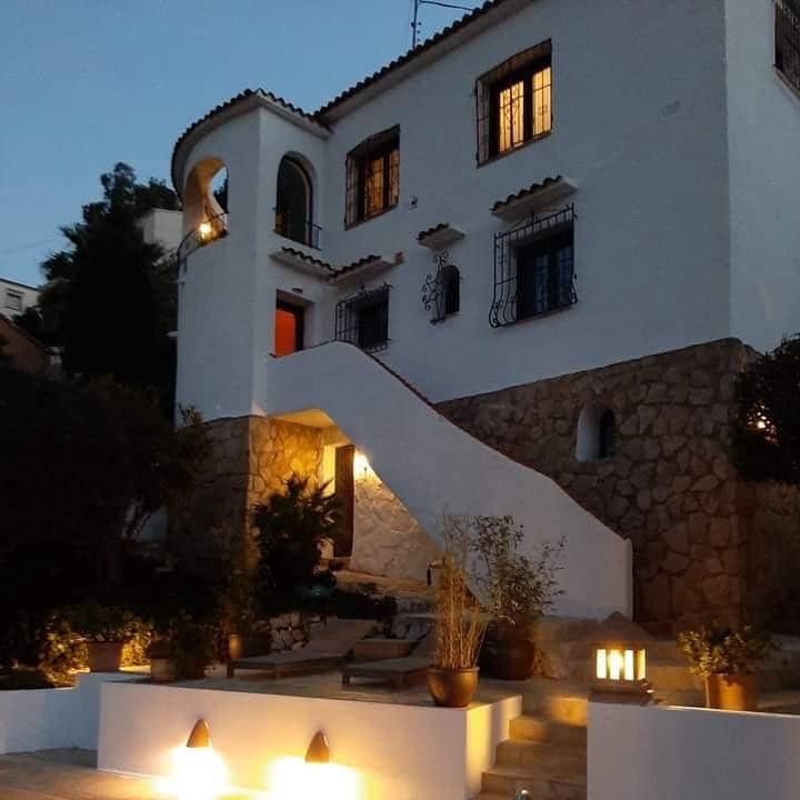 4 makuuhuone Huvila myytävänä paikassa Calpe / Calp mukana uima-altaan - 580 000 € (Ref: 8090851)