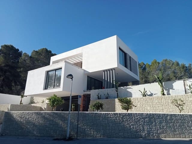 4 sypialnia Willa na sprzedaż w Moraira, Teulada-Moraira z basenem garażem - 1 585 000 € (Ref: 8331645)