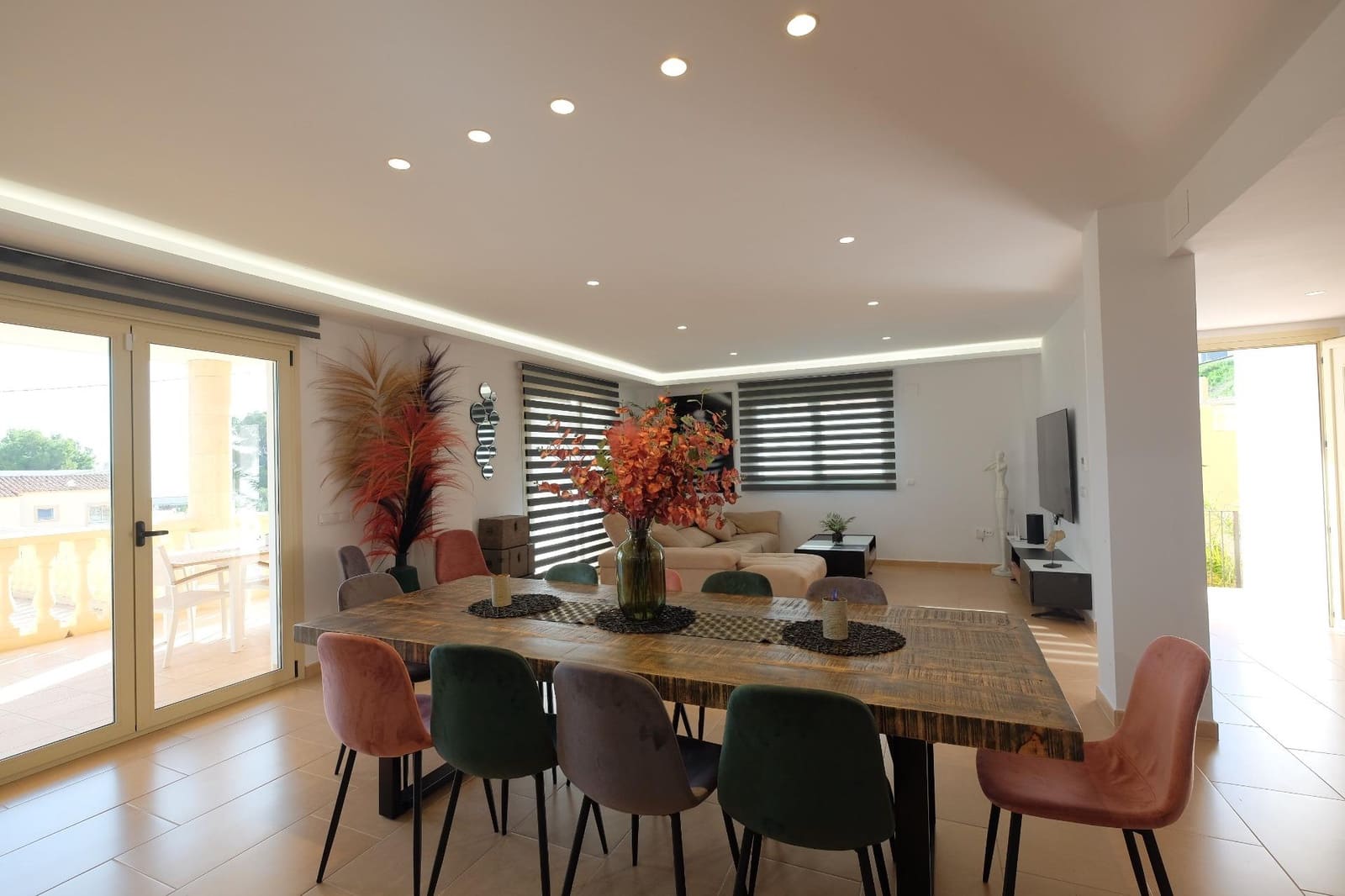 6 quarto Moradia para venda em Calpe / Calp com piscina garagem - 1 150 000 € (Ref: 8677947)