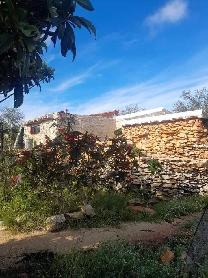 3 bedroom Finca/Country House for sale in Lliber - € 199,000 (Ref: 8689115)