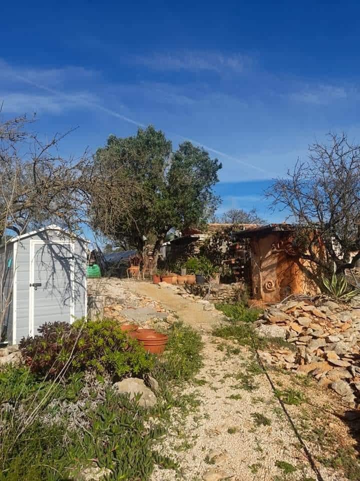 3 bedroom Finca/Country House for sale in Lliber - € 199,000 (Ref: 8689115)