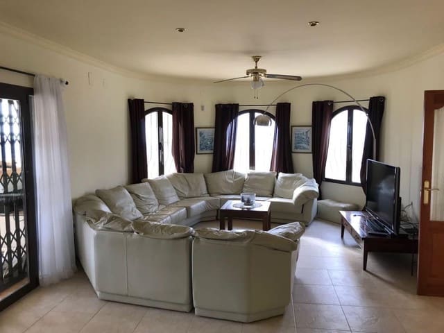 4 soverom Villa til salgs i Calpe / Calp med svømmebasseng garasje - € 680 000 (Ref: 9778968)