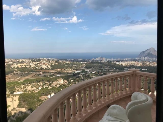 4 soverom Villa til salgs i Calpe / Calp med svømmebasseng garasje - € 680 000 (Ref: 9778968)