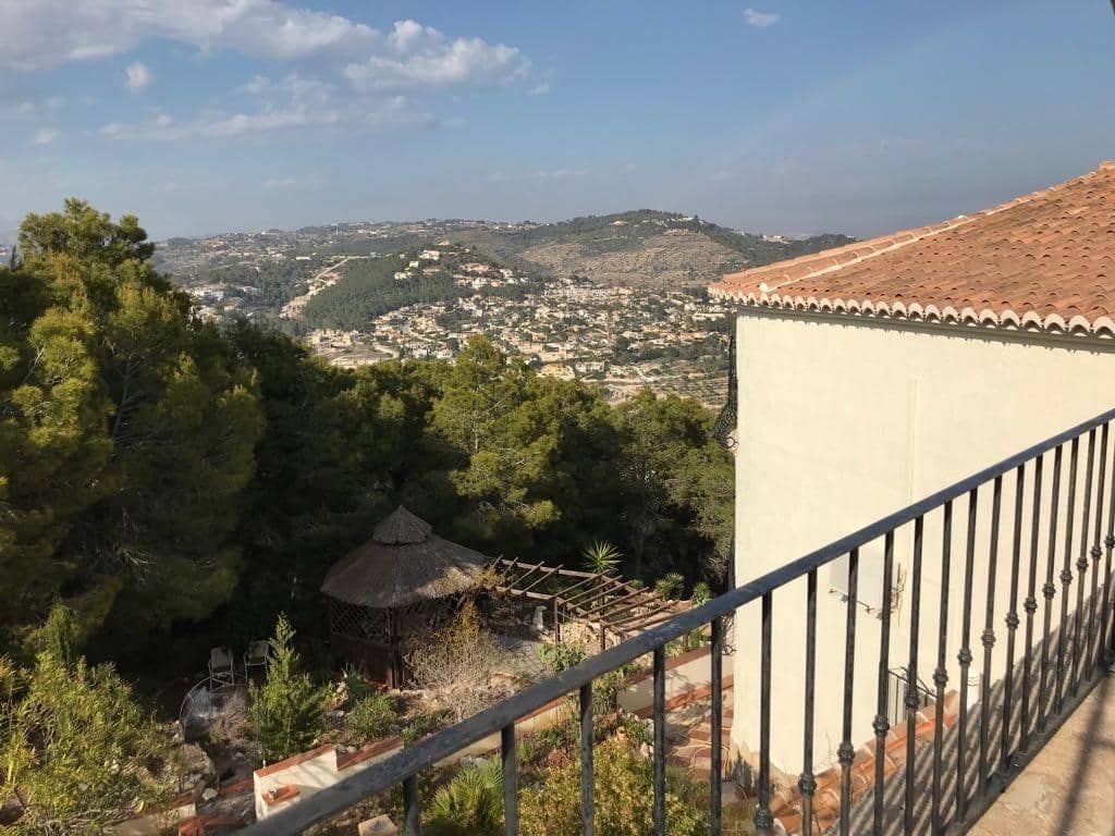 4 soverom Villa til salgs i Calpe / Calp med svømmebasseng garasje - € 680 000 (Ref: 9778968)