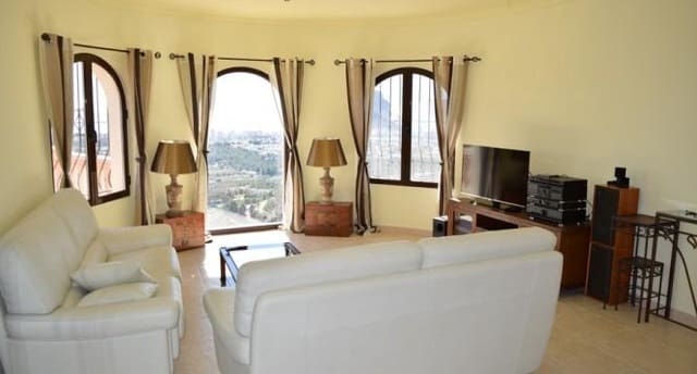 4 soverom Villa til salgs i Calpe / Calp med svømmebasseng garasje - € 680 000 (Ref: 9778968)