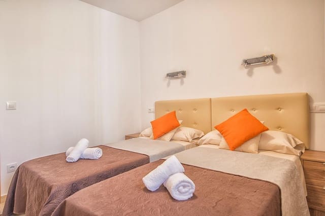 2 sovrum Lägenhet till salu i Pueblo, Calpe / Calp med garage - 270 000 € (Ref: 9778970)