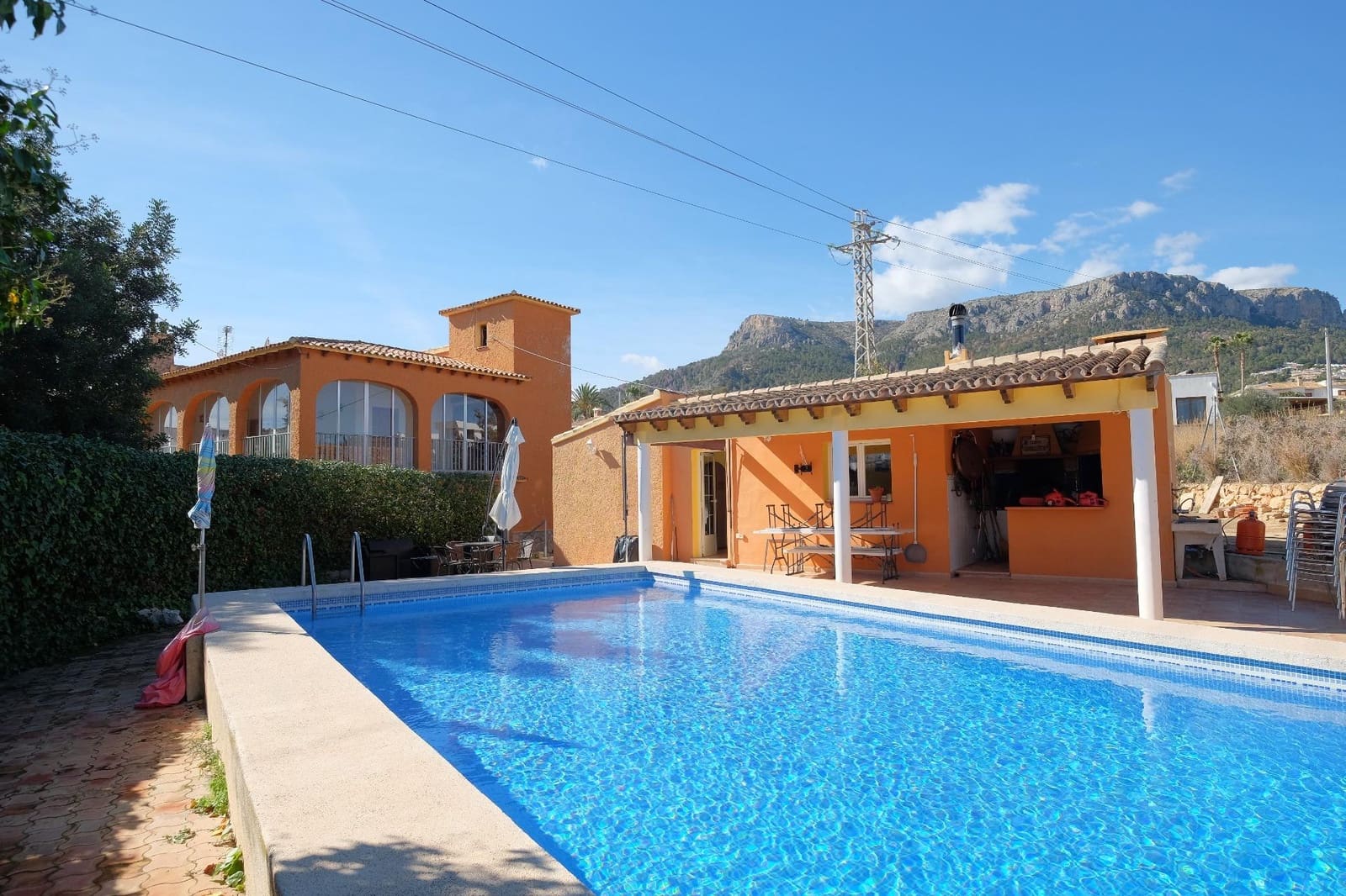 9 slaapkamer Villa te koop in Calpe / Calp met zwembad - € 1.190.000 (Ref: 9780601)