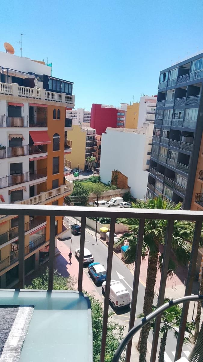 Apartamento de 2 habitaciones en Calpe / Calp en venta - 199.000 € (Ref: 9860137)