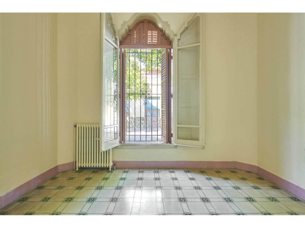 8 soveværelse Villa til salg i Cardedeu - € 993.000 (Ref: 8900719)