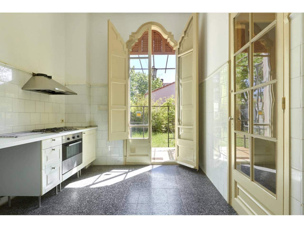 8 soveværelse Villa til salg i Cardedeu - € 993.000 (Ref: 8900719)