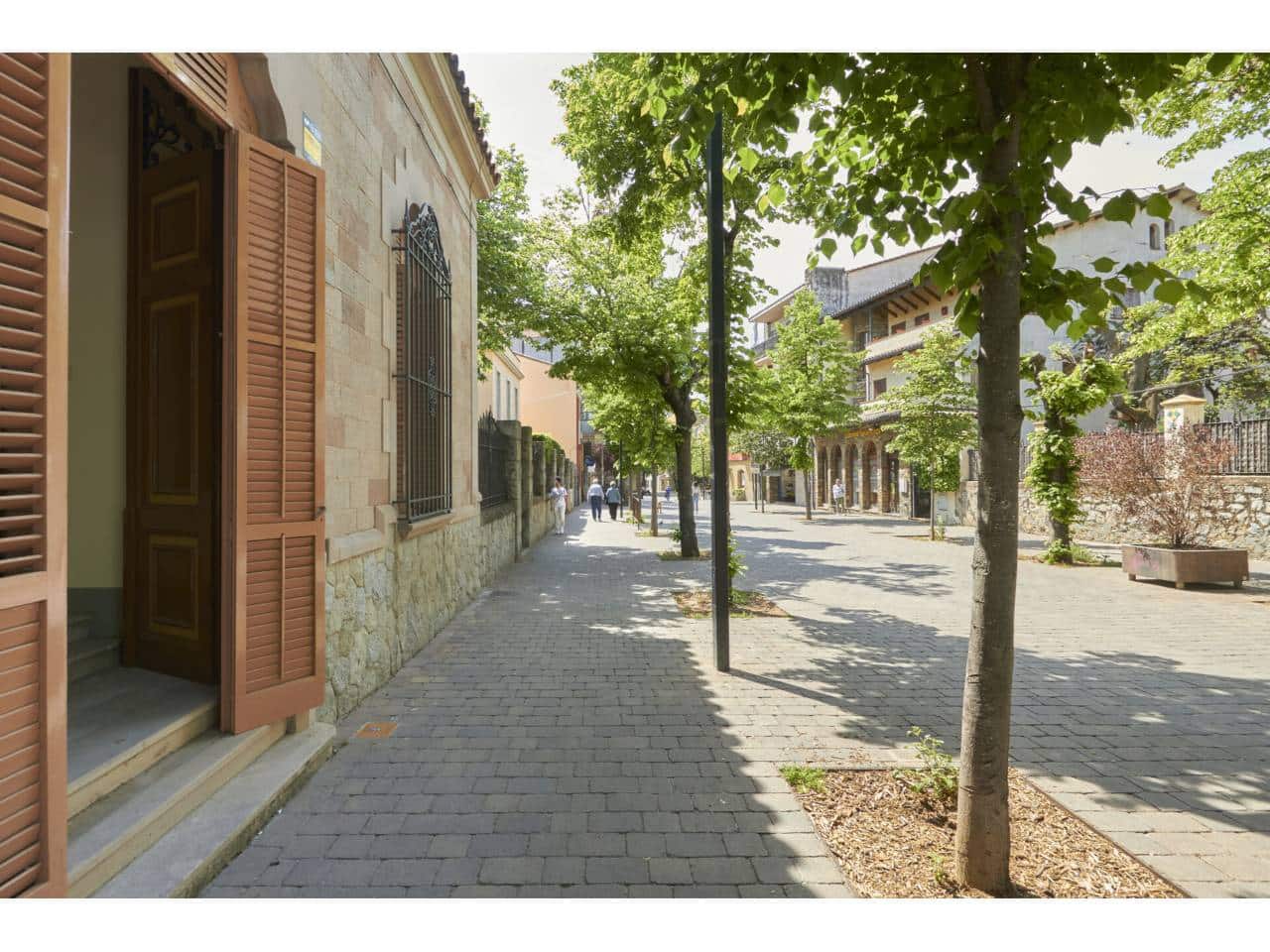 8 soveværelse Villa til salg i Cardedeu - € 993.000 (Ref: 8900719)