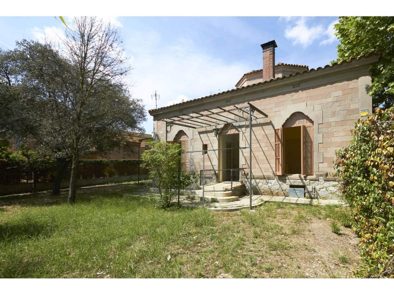 8 soveværelse Villa til salg i Cardedeu - € 993.000 (Ref: 8900719)