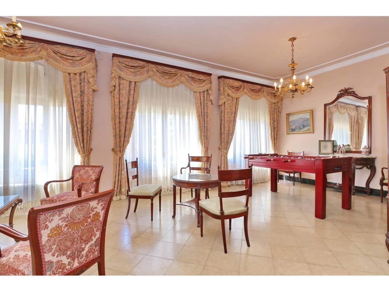 12 sypialnia Willa na sprzedaż w Matadepera z basenem garażem - 1 850 000 € (Ref: 8900738)