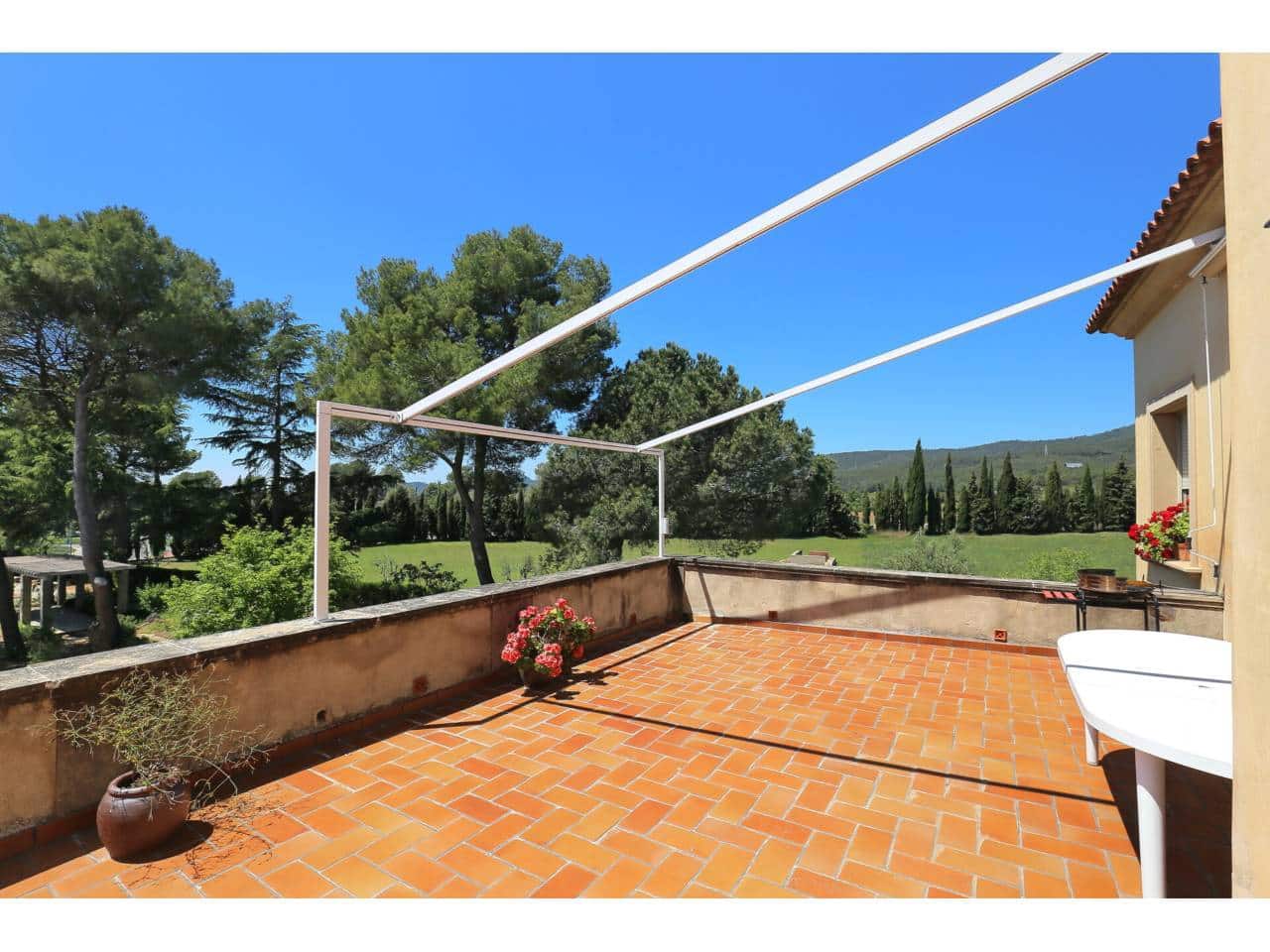 12 sypialnia Willa na sprzedaż w Matadepera z basenem garażem - 1 850 000 € (Ref: 8900738)