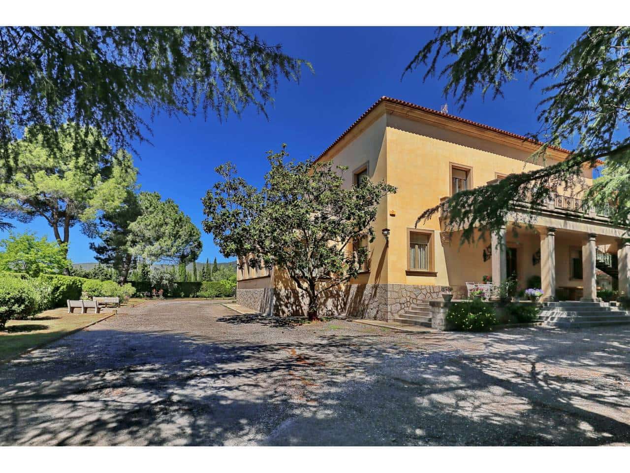 12 sypialnia Willa na sprzedaż w Matadepera z basenem garażem - 1 850 000 € (Ref: 8900738)