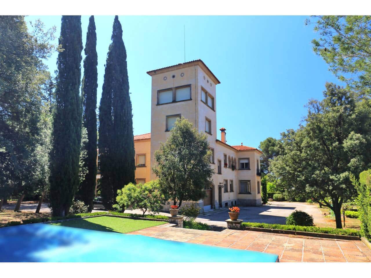 12 sypialnia Willa na sprzedaż w Matadepera z basenem garażem - 1 850 000 € (Ref: 8900738)