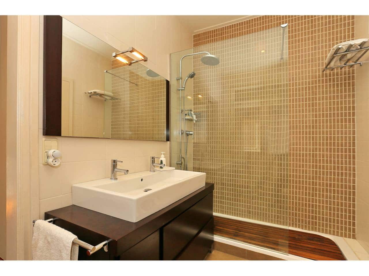 12 sypialnia Willa na sprzedaż w Matadepera z basenem garażem - 1 850 000 € (Ref: 8900738)