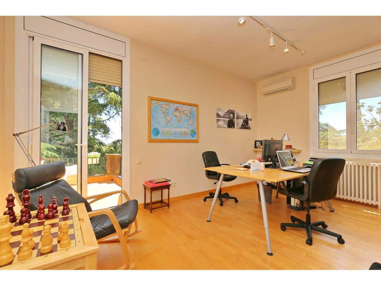 12 sypialnia Willa na sprzedaż w Matadepera z basenem garażem - 1 850 000 € (Ref: 8900738)