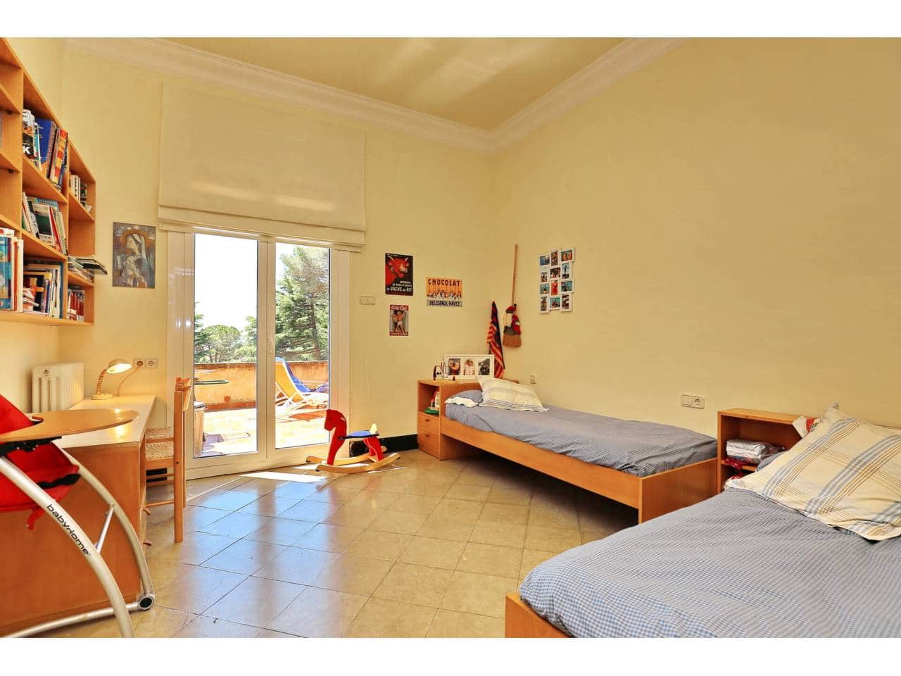 12 sypialnia Willa na sprzedaż w Matadepera z basenem garażem - 1 850 000 € (Ref: 8900738)