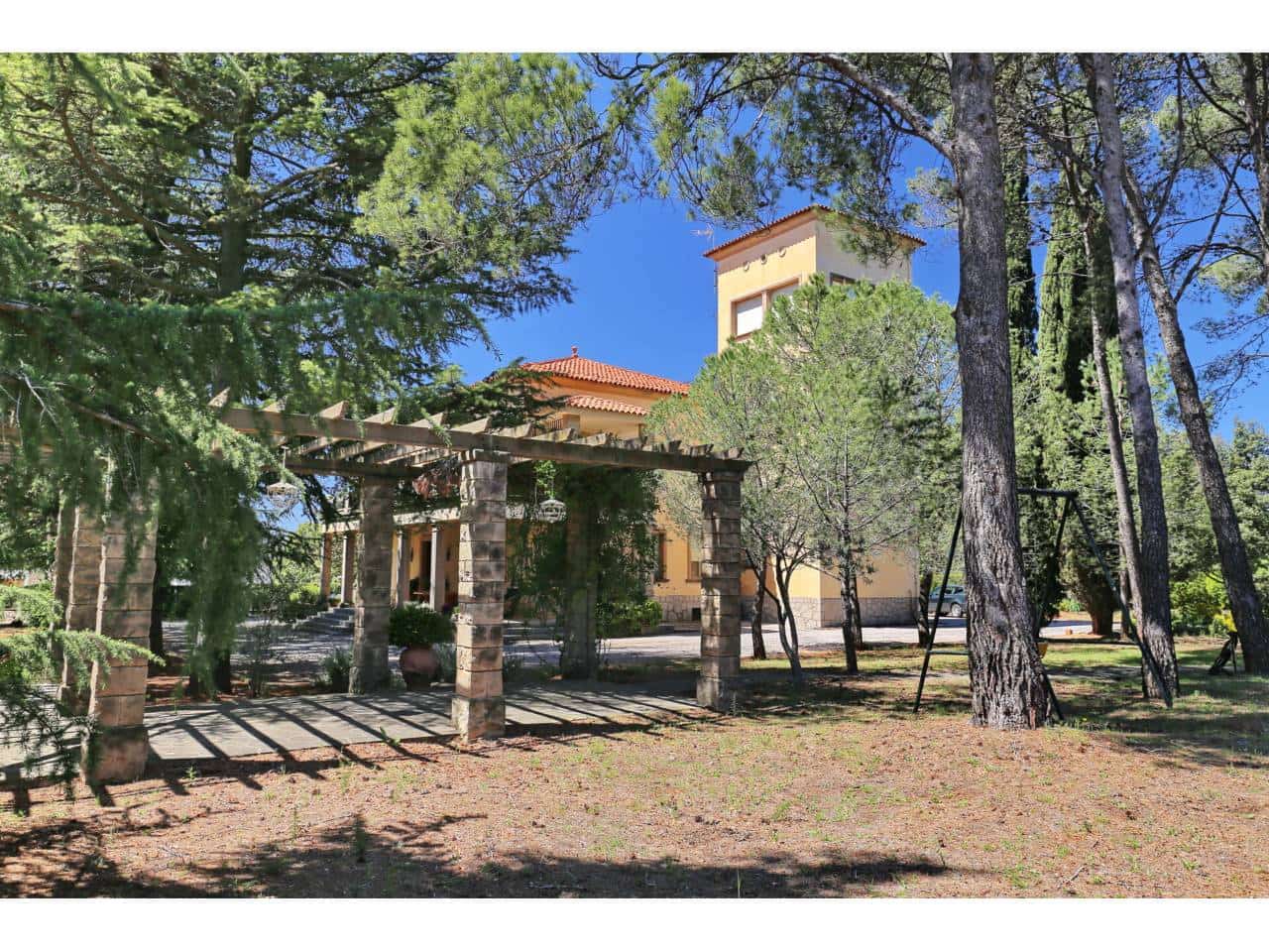 12 sypialnia Willa na sprzedaż w Matadepera z basenem garażem - 1 850 000 € (Ref: 8900738)