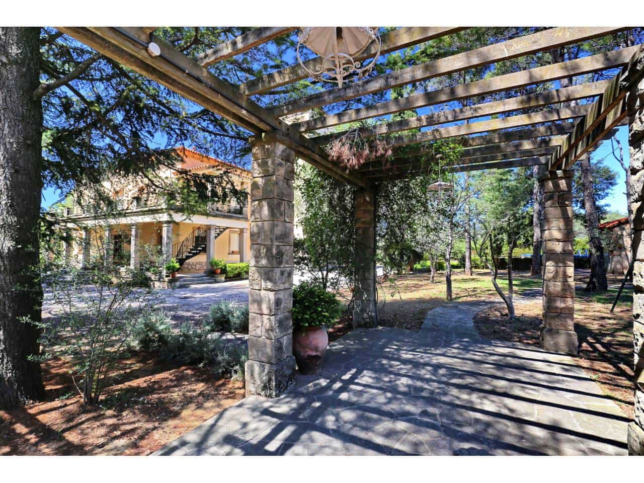 12 sypialnia Willa na sprzedaż w Matadepera z basenem garażem - 1 850 000 € (Ref: 8900738)