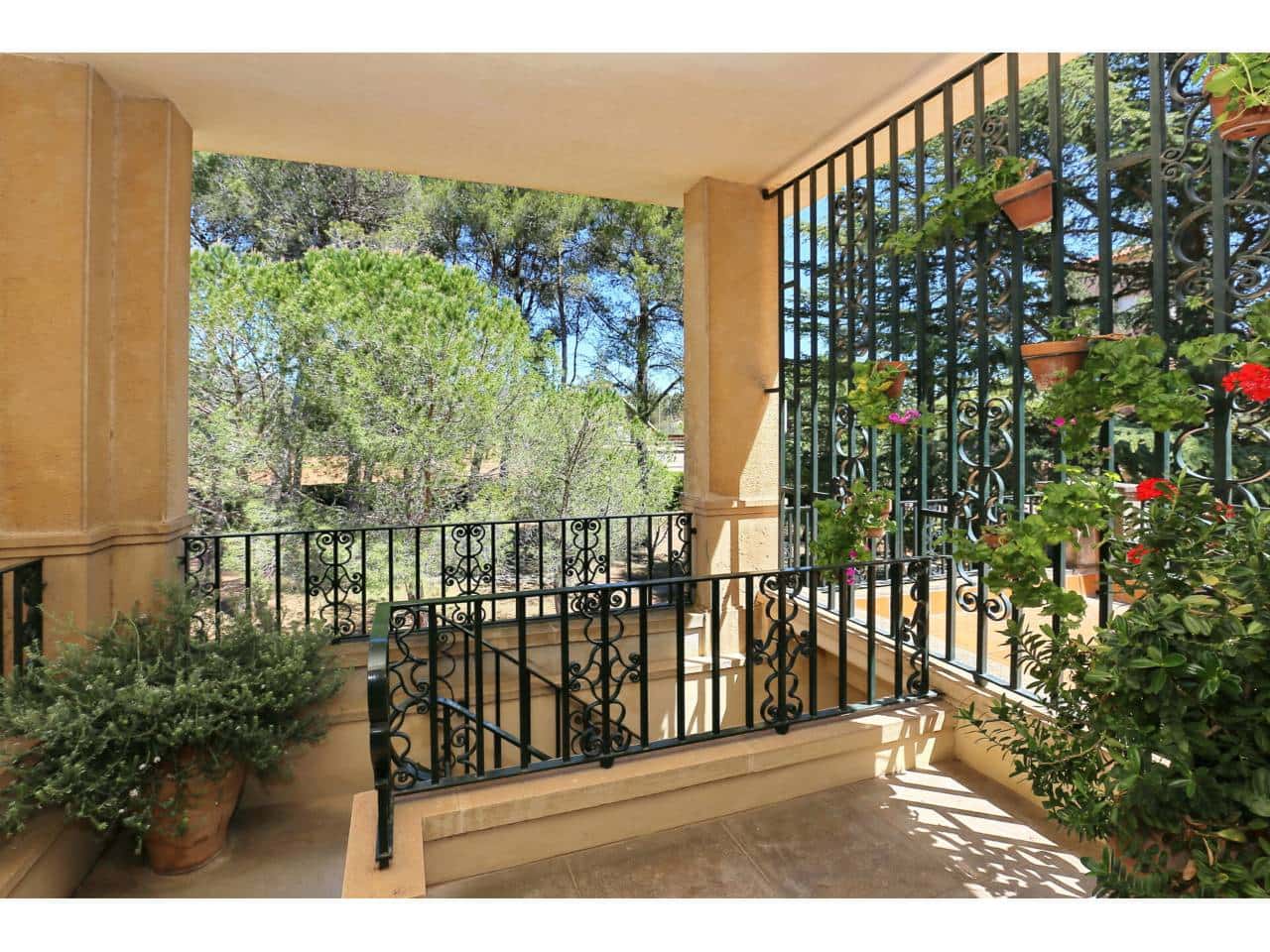 12 sypialnia Willa na sprzedaż w Matadepera z basenem garażem - 1 850 000 € (Ref: 8900738)