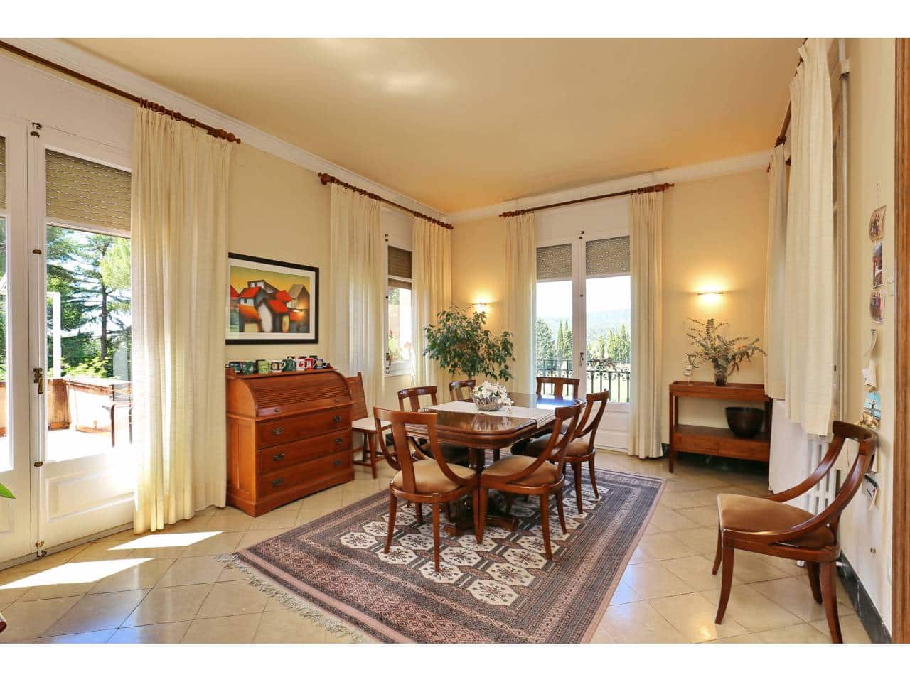 12 sypialnia Willa na sprzedaż w Matadepera z basenem garażem - 1 850 000 € (Ref: 8900738)