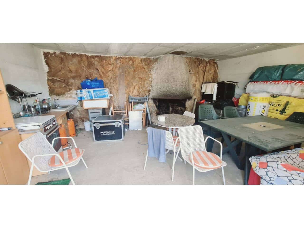 Działka budowlana na sprzedaż w Badalona - 150 000 € (Ref: 8900746)