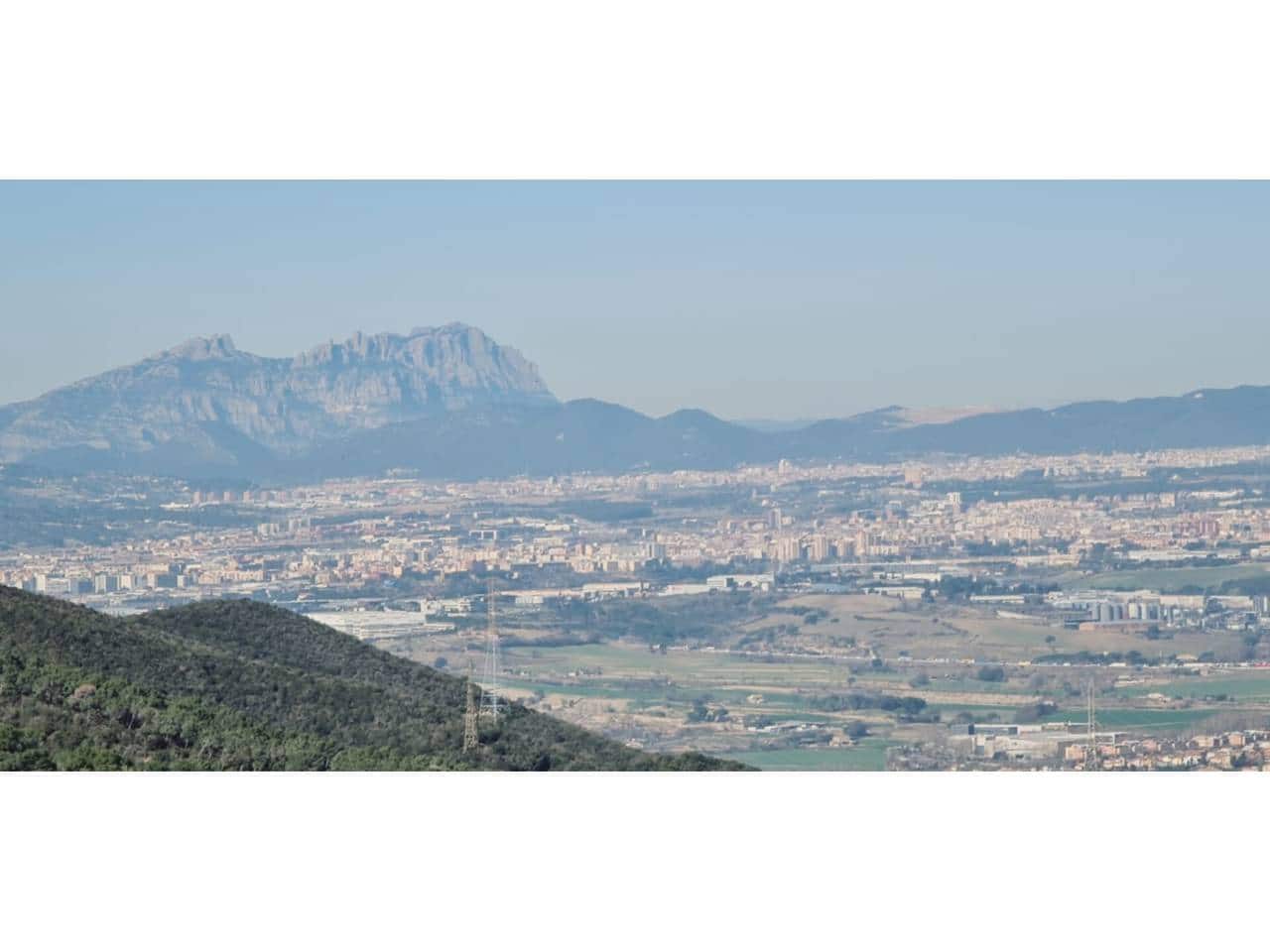 Działka budowlana na sprzedaż w Badalona - 150 000 € (Ref: 8900746)