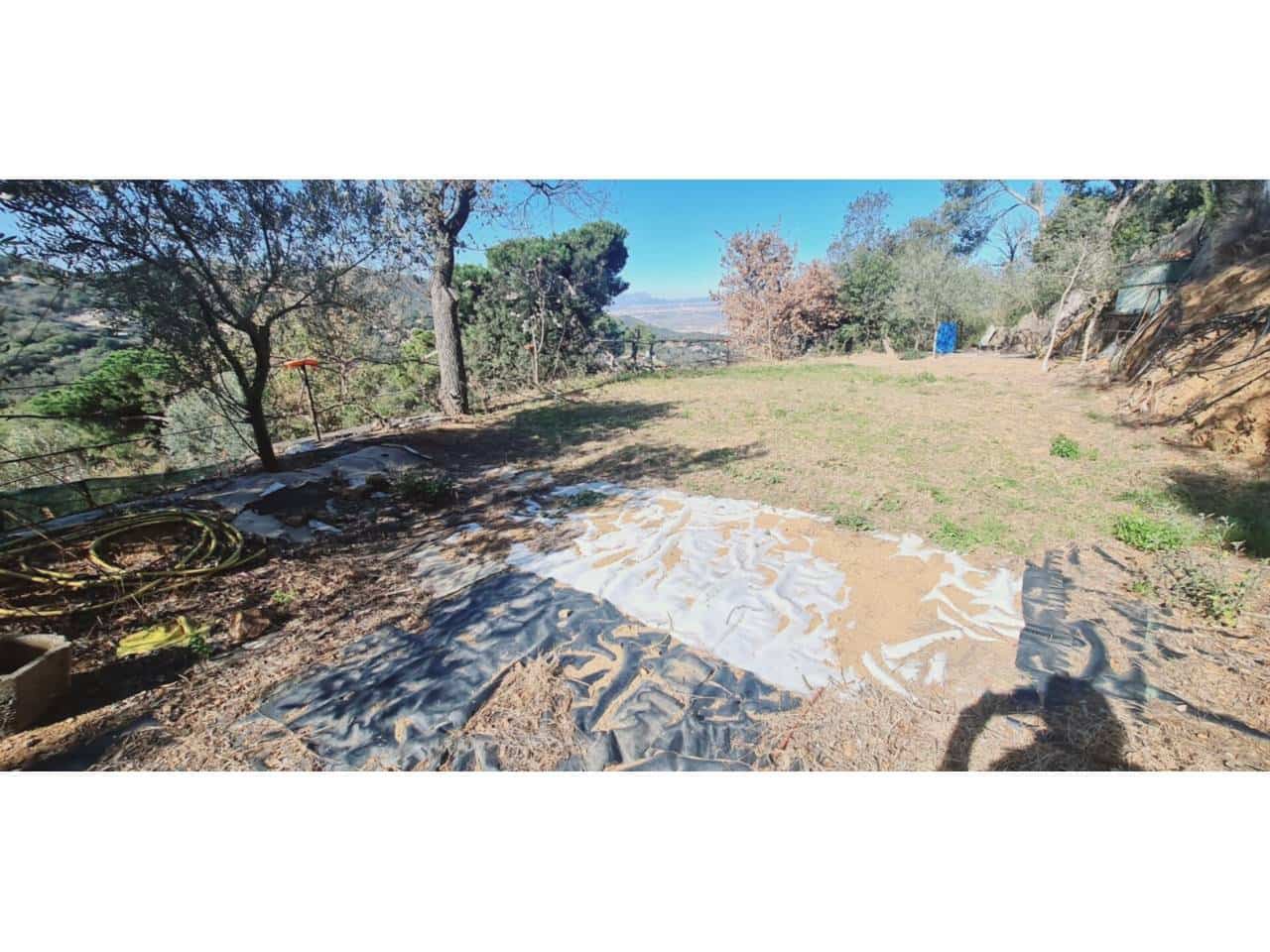 Działka budowlana na sprzedaż w Badalona - 150 000 € (Ref: 8900746)