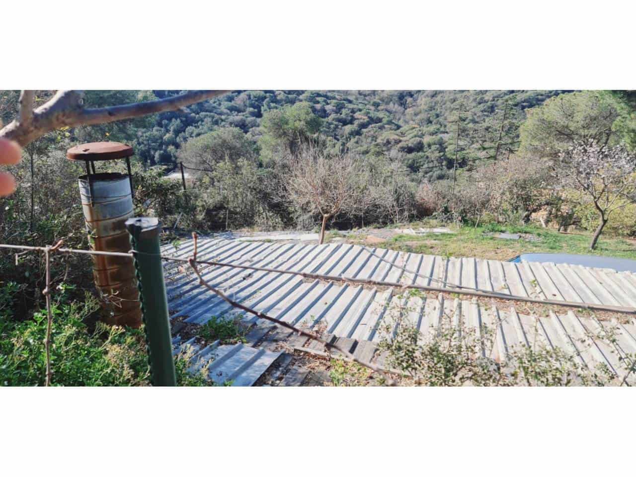 Działka budowlana na sprzedaż w Badalona - 150 000 € (Ref: 8900746)