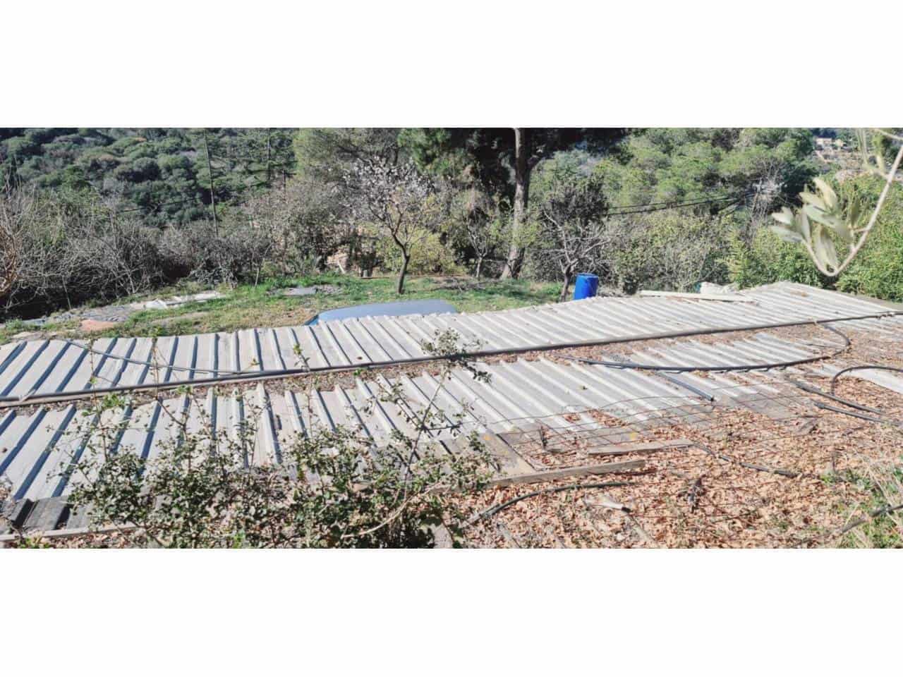 Działka budowlana na sprzedaż w Badalona - 150 000 € (Ref: 8900746)